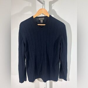 Banana Republic Extra-Fine Italian Merino Ribbed V-Neck Sweater  Minimal Black M